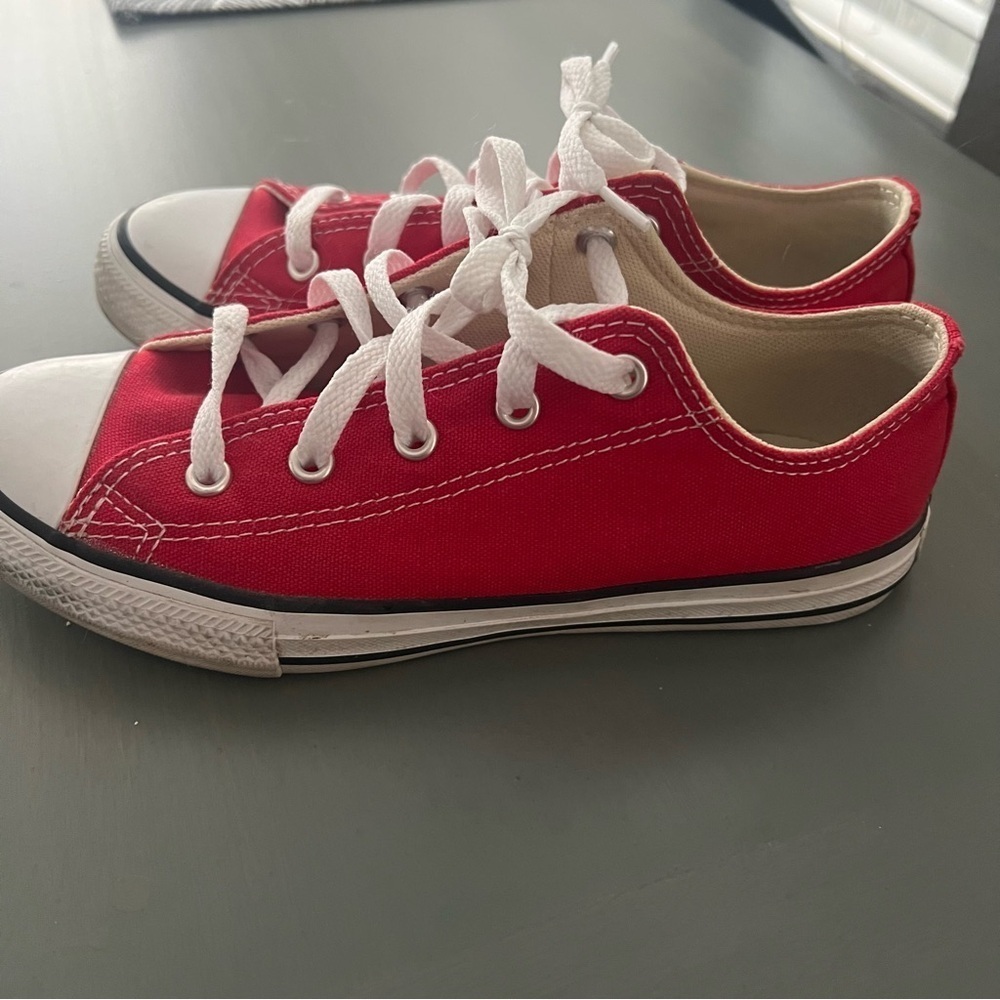 Converse - Picture 3 of 5